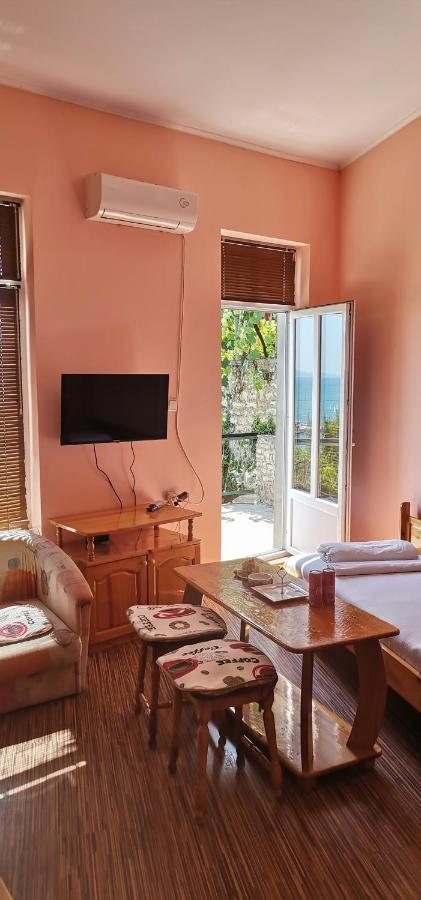 Matrona Guest House Balcic Exterior foto